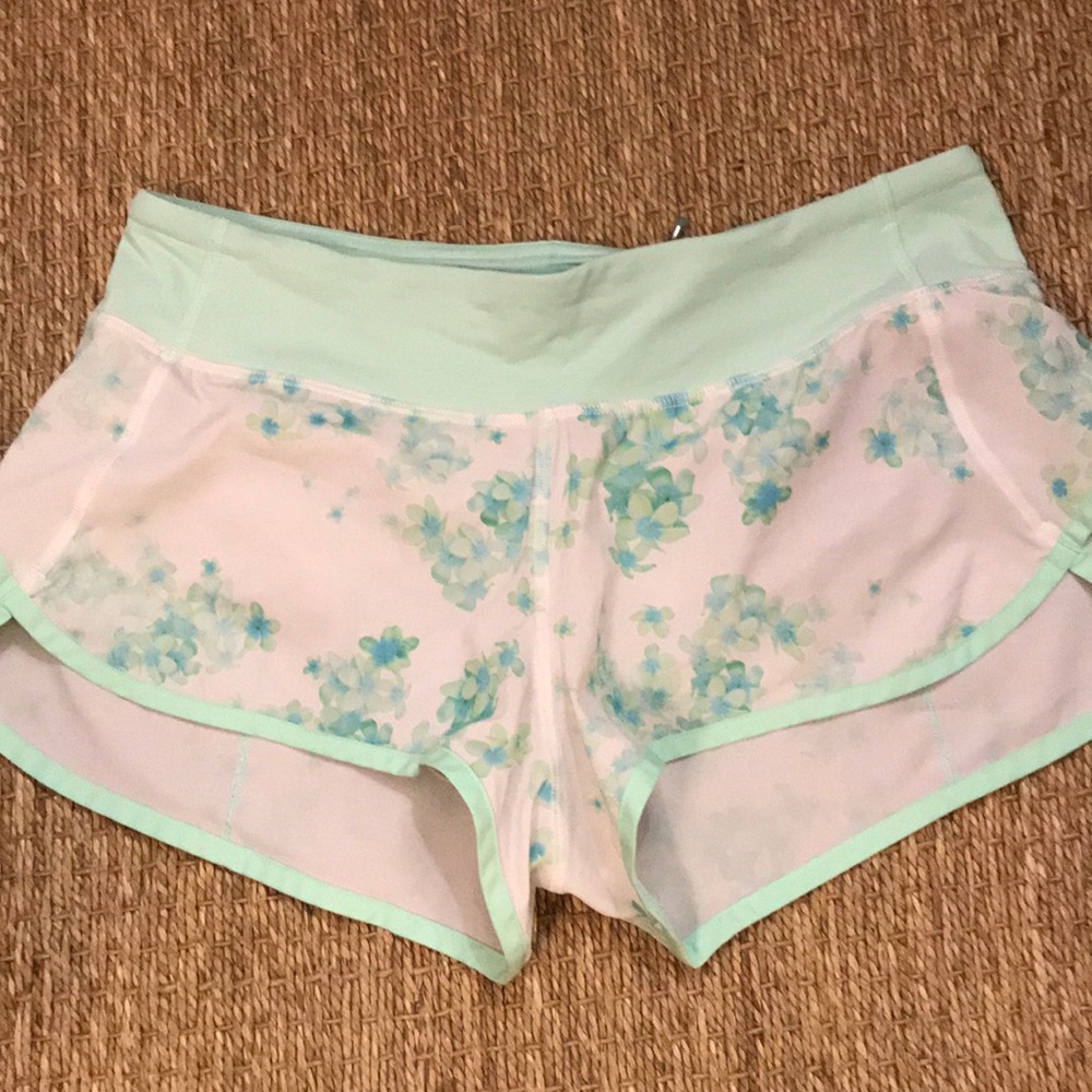 Lululemon speed up running shorts